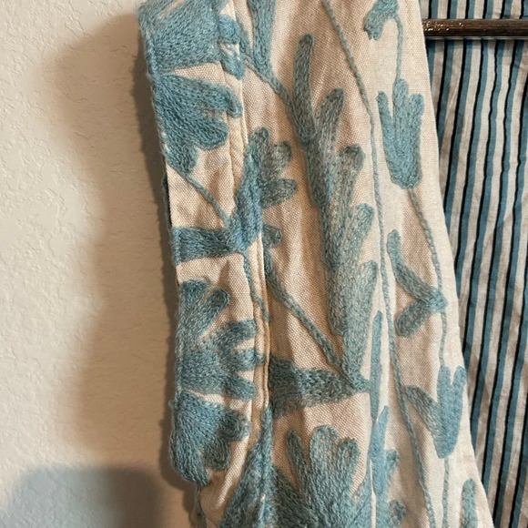 Marea by Liz Joy Suzani Vest - Size Medium - Picture 5 of 8